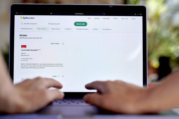 4 The Ultimate Guide to Virtual Part-Time Jobs: 28 Ways to Work Around Your Family’s Schedule